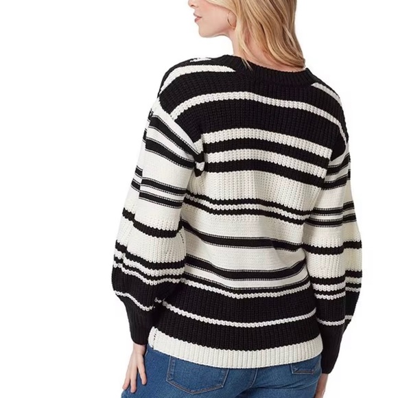 🖤🤍🖤JESSICA SIMPSON (NWT) BLACK/WHITE STRIPE V-NECK SWEATER - SIZE LARGE. - Picture 7 of 9